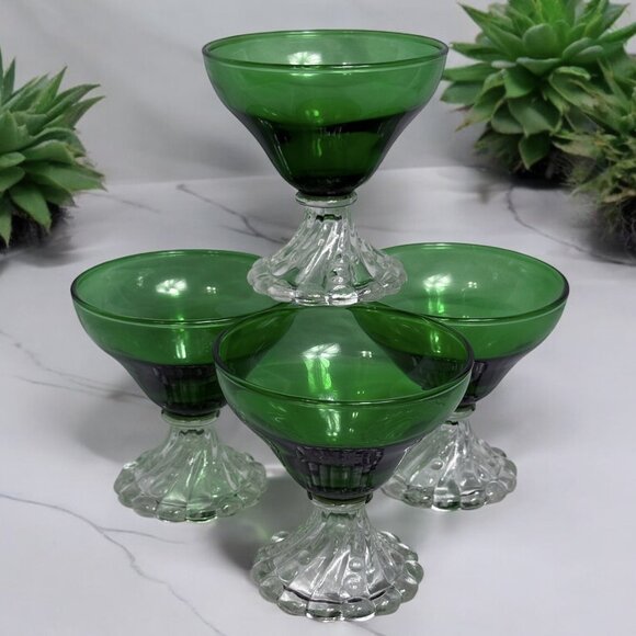 Vintage 1970s Anchor Hocking Green Sherbet Champagne Glasses Set of 4 - Picture 1 of 8
